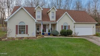 620 Glen Oaks Place, Johnson City, TN 37615