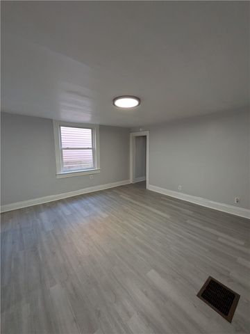 241 E 18th Ave, Homestead, PA 15120