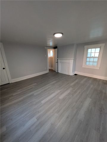 241 E 18th Ave, Homestead, PA 15120