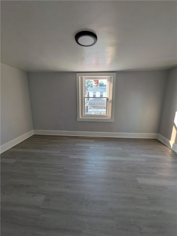 241 E 18th Ave, Homestead, PA 15120