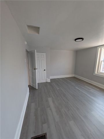 241 E 18th Ave, Homestead, PA 15120