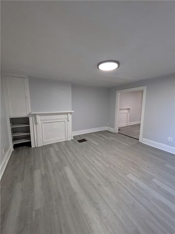 241 E 18th Ave, Homestead, PA 15120