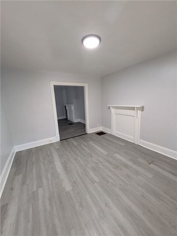 241 E 18th Ave, Homestead, PA 15120