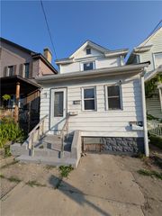 241 E 18th Ave, Homestead, PA 15120