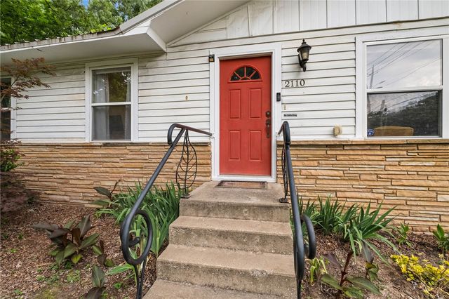 2110 W Holly Street, Fayetteville, AR 72703