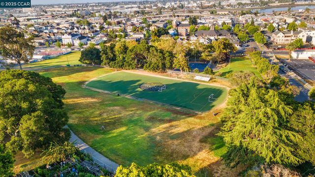 1232 E 20Th St, Oakland, CA 94606