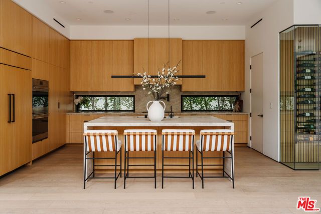 116 S Gretna Green Way, Los Angeles, CA 90049