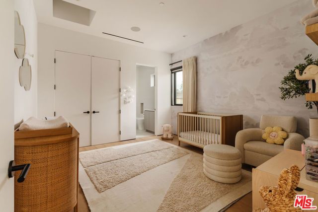 116 S Gretna Green Way, Los Angeles, CA 90049