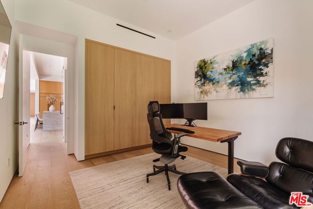116 S Gretna Green Way, Los Angeles, CA 90049