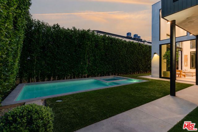 116 S Gretna Green Way, Los Angeles, CA 90049
