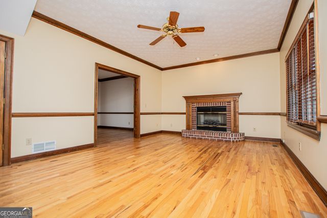 323 Foggy Bottom Drive, Carrollton, GA 30116