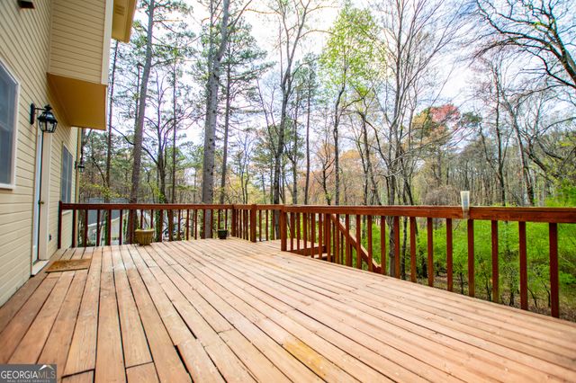 323 Foggy Bottom Drive, Carrollton, GA 30116