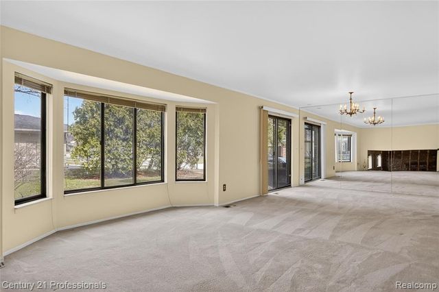 46300 Gainsborough Drive, Canton, MI 48187