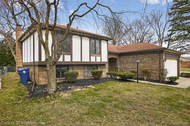 46300 Gainsborough Drive, Canton, MI 48187