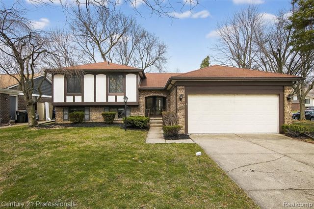 46300 Gainsborough Drive, Canton, MI 48187