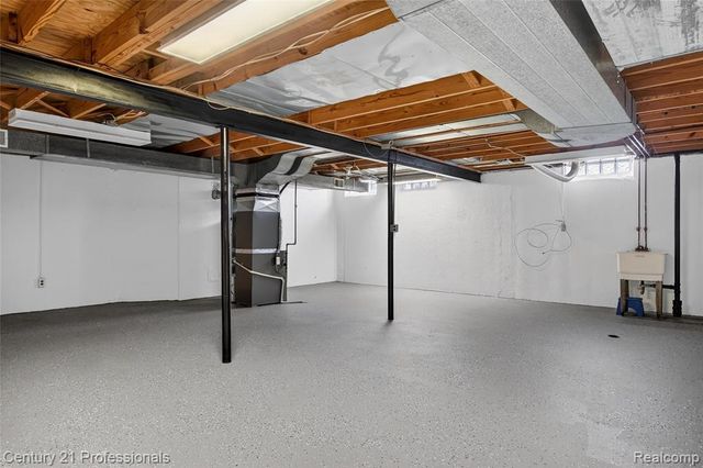 46300 Gainsborough Drive, Canton, MI 48187