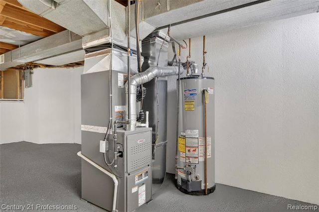 46300 Gainsborough Drive, Canton, MI 48187