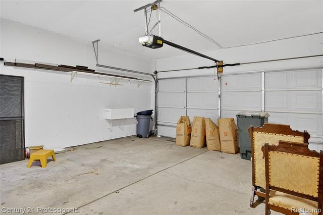 46300 Gainsborough Drive, Canton, MI 48187