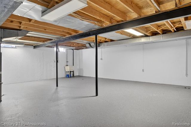 46300 Gainsborough Drive, Canton, MI 48187