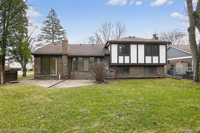 46300 Gainsborough Drive, Canton, MI 48187