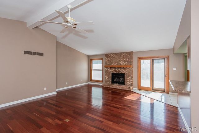 5902 Briarmist Place, St Louis, MO 63128