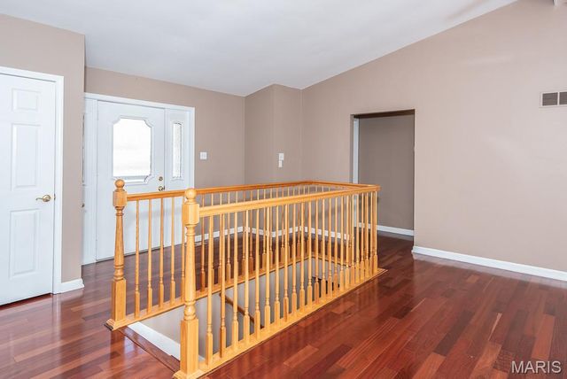 5902 Briarmist Place, St Louis, MO 63128