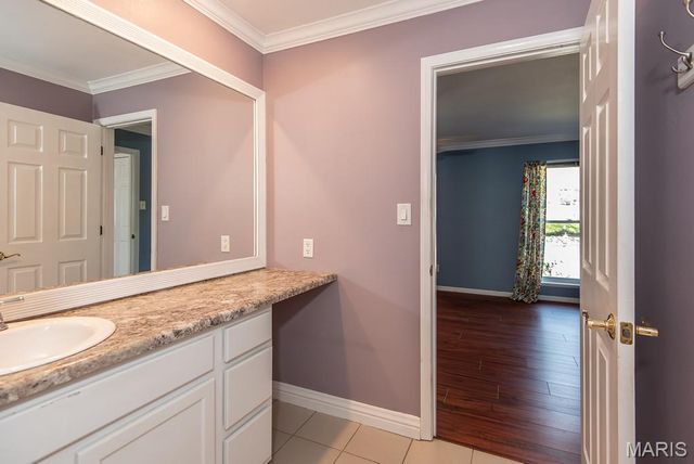 5902 Briarmist Place, St Louis, MO 63128