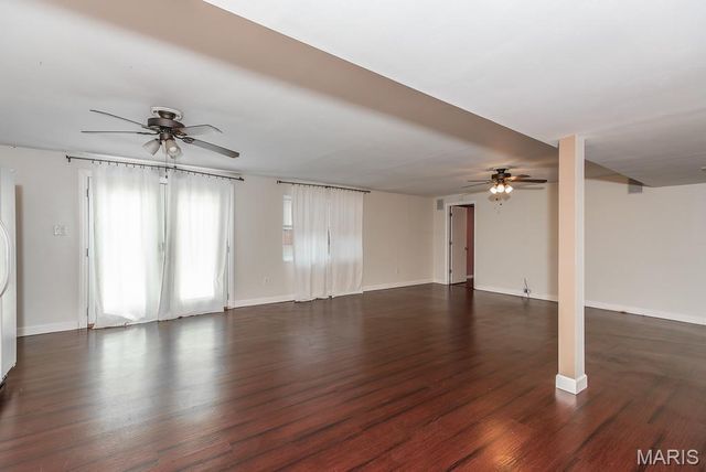 5902 Briarmist Place, St Louis, MO 63128