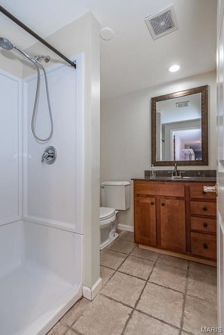 5902 Briarmist Place, St Louis, MO 63128