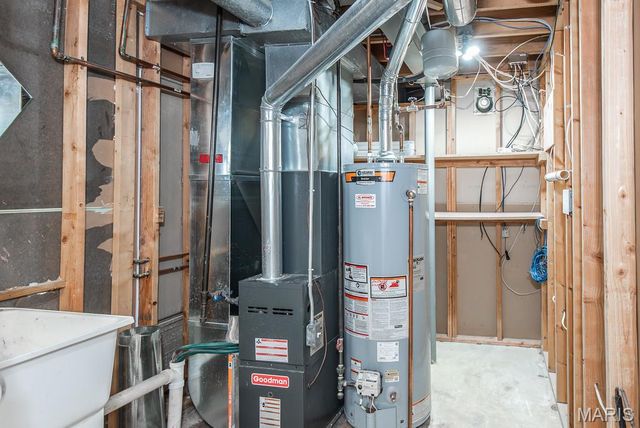 5902 Briarmist Place, St Louis, MO 63128