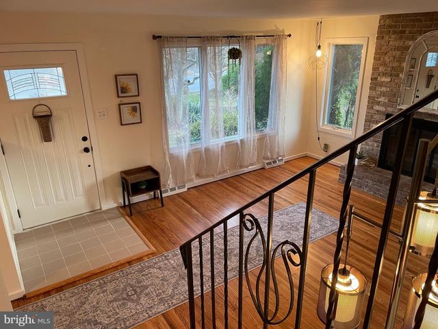 2400 EDGE HILL RD, Huntingdon Valley, PA 19006