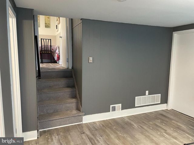 2400 EDGE HILL RD, Huntingdon Valley, PA 19006