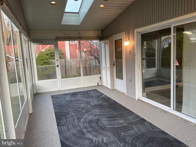 2400 EDGE HILL RD, Huntingdon Valley, PA 19006