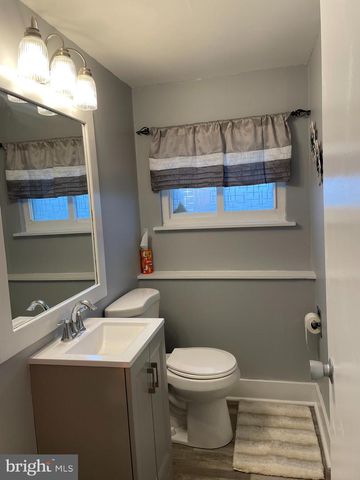 2400 EDGE HILL RD, Huntingdon Valley, PA 19006