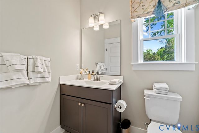 2075 Arminta Ln, Lanexa, VA 23089