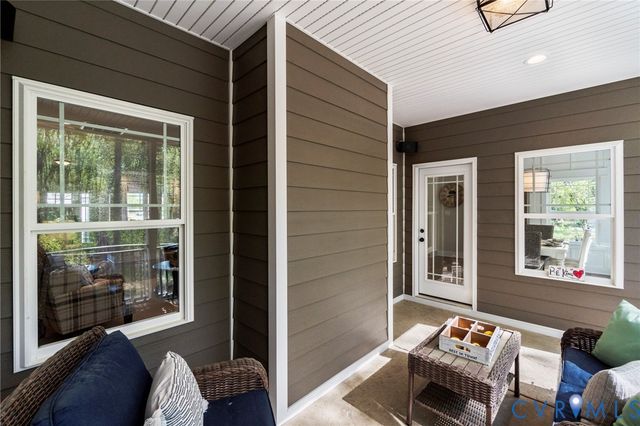 2075 Arminta Ln, Lanexa, VA 23089