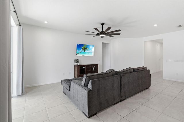 905 HONEY PETAL LANE, Deland, FL 32720