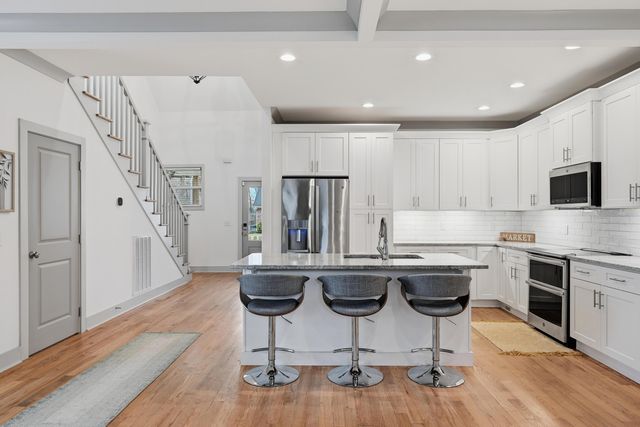 157 Willow Creek Drive, Soddy Daisy, TN 37379