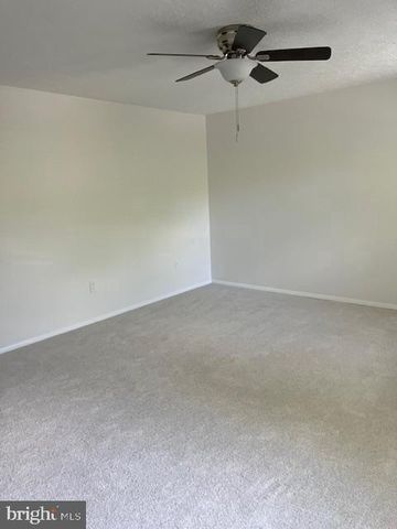 7511 WEATHERBY DR, Derwood, MD 20855