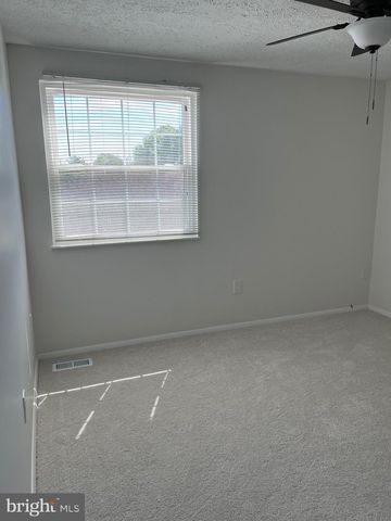 7511 WEATHERBY DR, Derwood, MD 20855