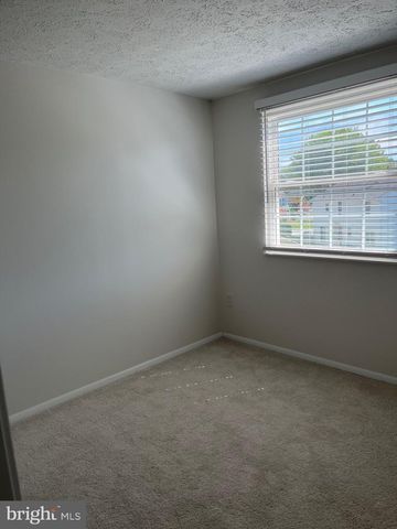 7511 WEATHERBY DR, Derwood, MD 20855