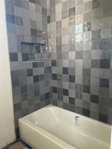 11602 Royal Parkside Place, Houston, TX 77082