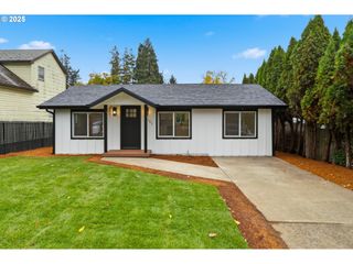 161 Nw FREEMAN Ave, Hillsboro, OR 97124
