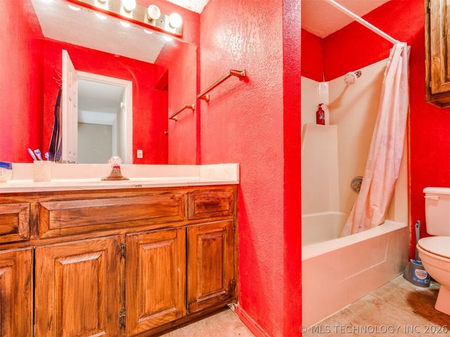 13025 E 28th Place, Tulsa, OK 74134