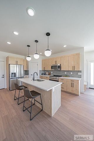 1278 Meadow Edge Ct, Idaho Falls, ID 83402