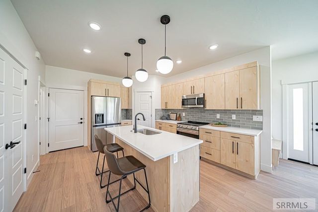 1278 Meadow Edge Ct, Idaho Falls, ID 83402