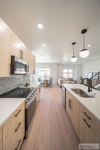 1278 Meadow Edge Ct, Idaho Falls, ID 83402