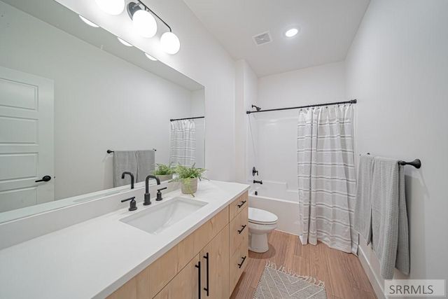 1278 Meadow Edge Ct, Idaho Falls, ID 83402