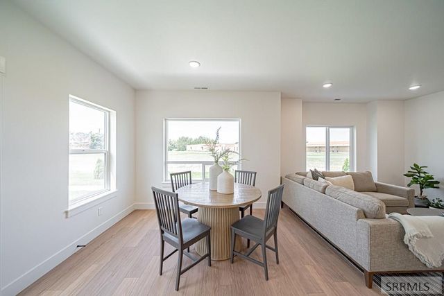 1278 Meadow Edge Ct, Idaho Falls, ID 83402