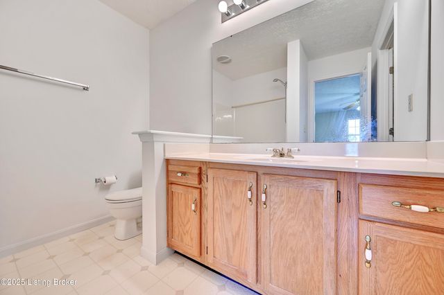 2163 Bluegrama Dr, Burlington, KY 41005